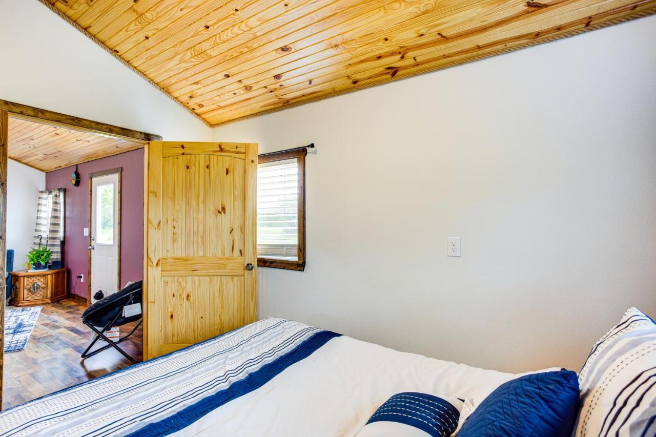 Northeast Texas Vacation Rental About 6 Mi To Commerce Exterior photo